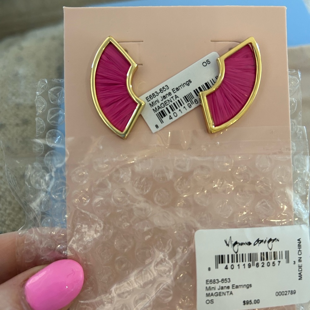 NWT Mignonne Gavigan Mini Jane Stud Earrings in Magenta